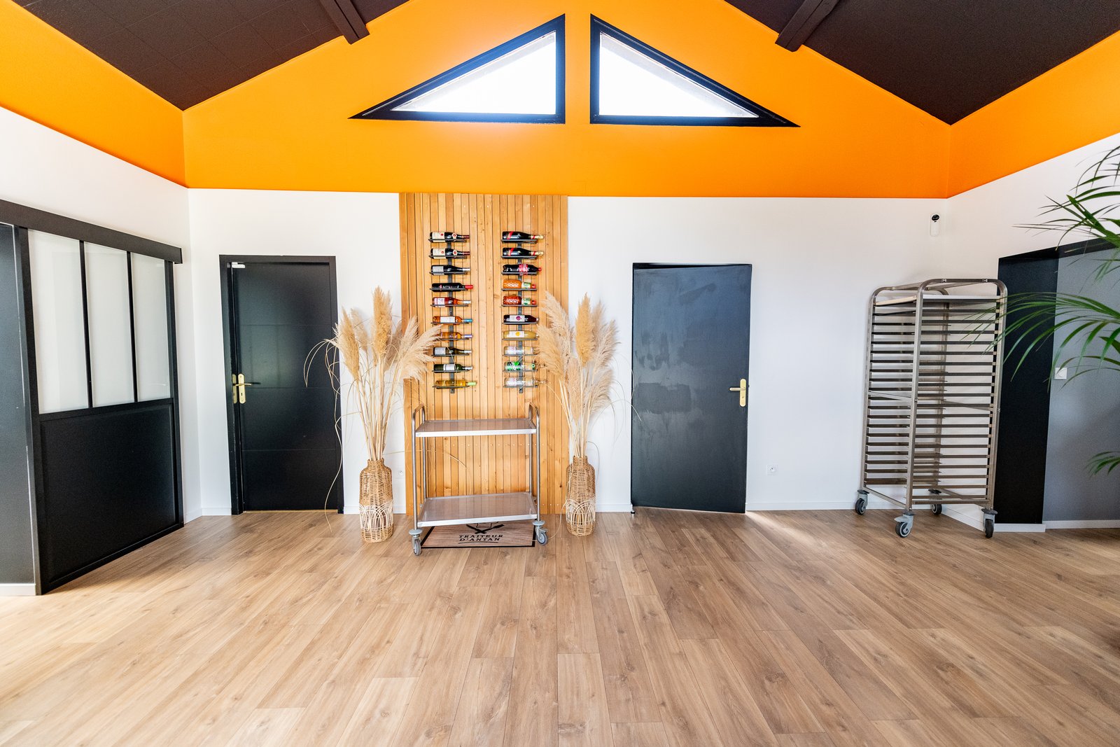 Local sur place du Traiteur